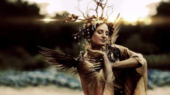 Photo by Eric France, Ka models Nature is Golden Headdress & Icarus wings