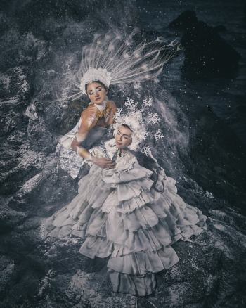 Photo by Von Wong, Peacock Priestess and Snow Queen Headdresses by Ka Amorastreya