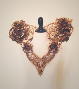 baroque-roses-collar-5