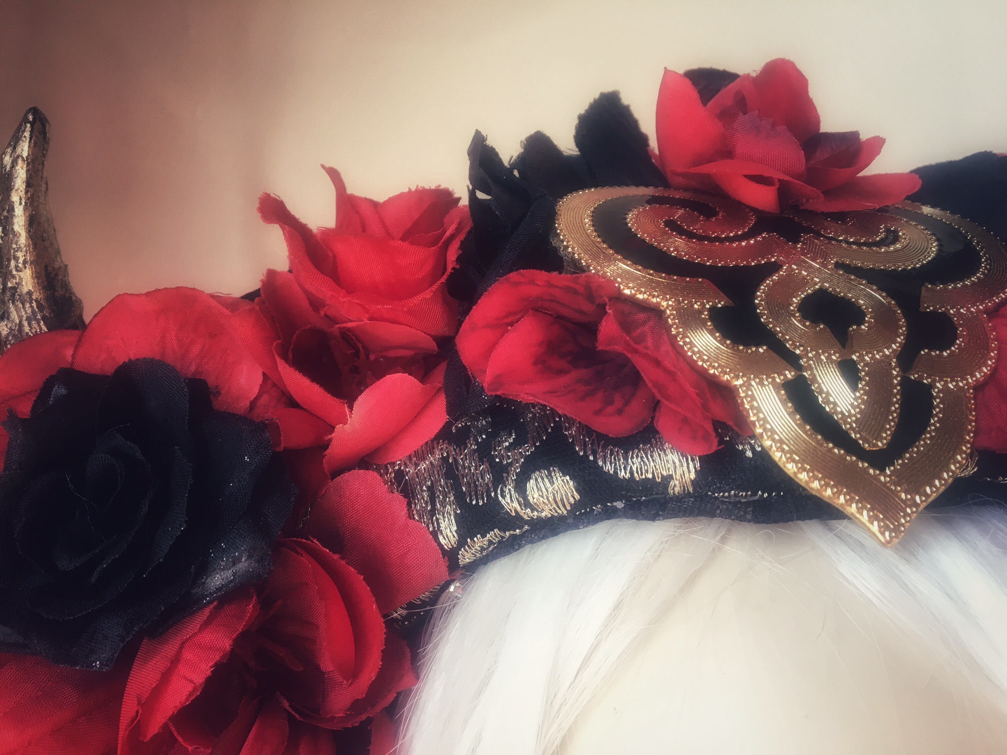 Rose Gold Wings & Roses Headdress - Serpentfeathers